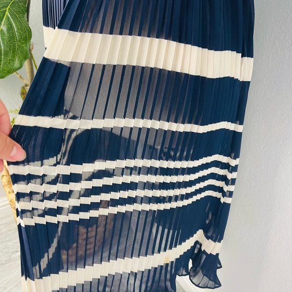 Chic By Jacob Navy Blue Tan Pleated Sheer Stripe Dress - Picture 6 of 7